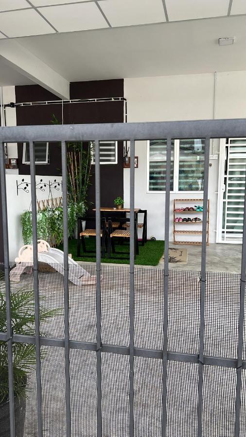 Mieda Rizqi Homestay Kampong Melayu Changkat Larah Extérieur photo